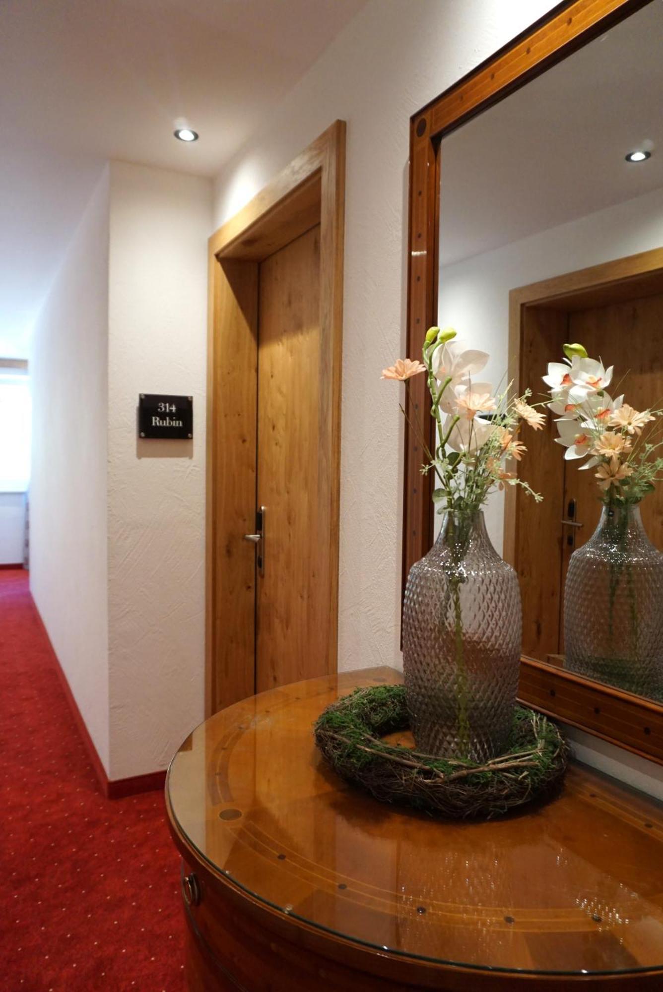Hotel Alpenkoenigin - Sommer Silvretta Premium Card Inklusive See Eksteriør billede